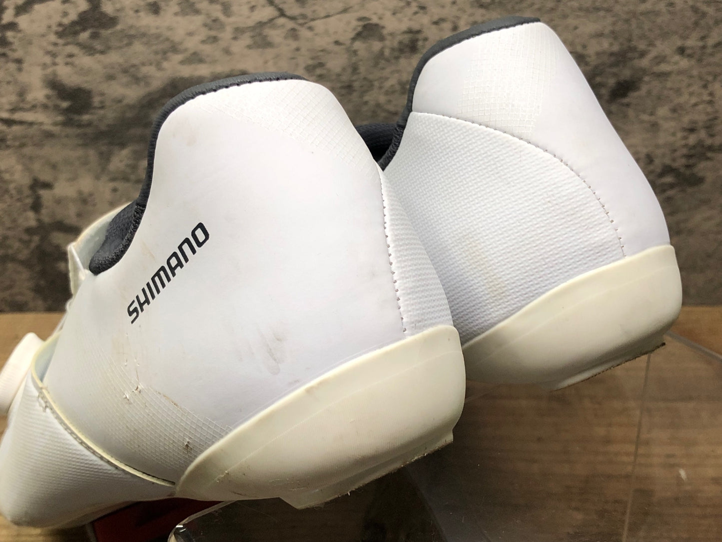 IY980 シマノ SHIMANO SHRC300M W01S ビンディングシューズ SPD-SL 白 EU43