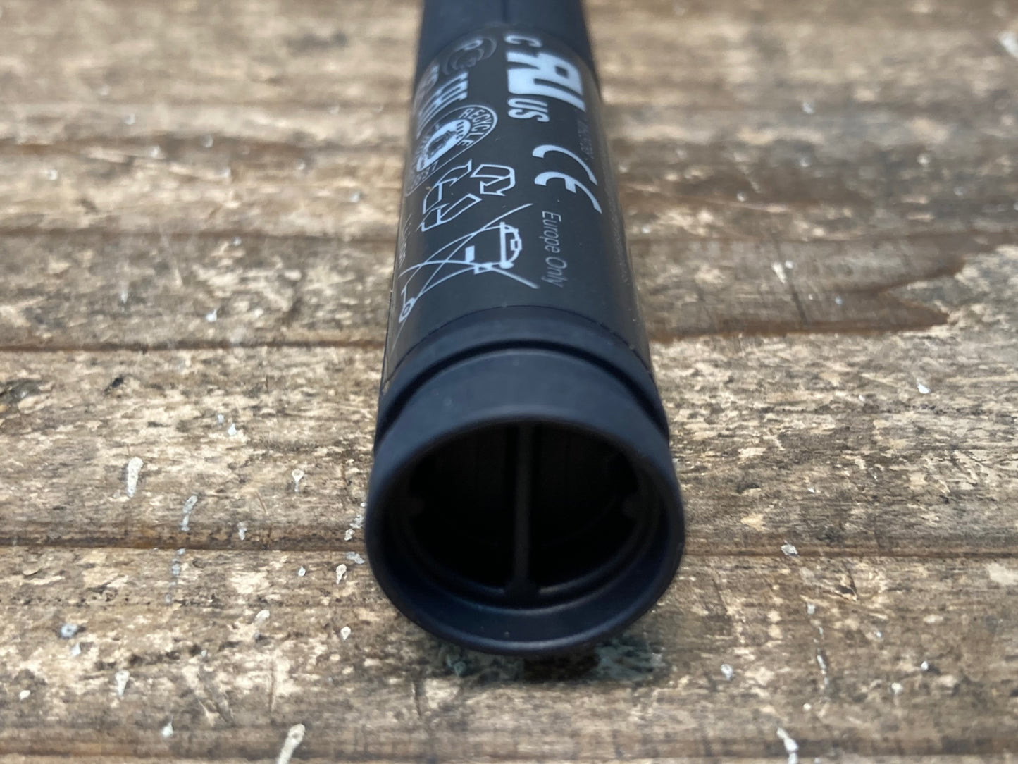 IO680 シマノ SHIMANO BT-DN110 リチウムイオン ビルドインバッテリー Di2 電動