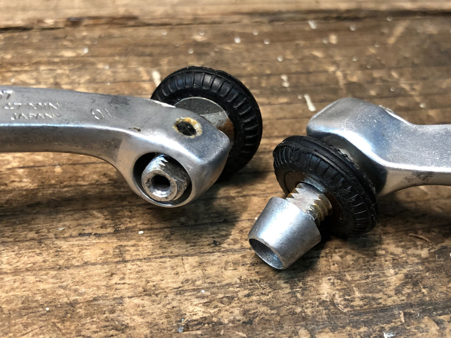 II558 シマノ SHIMANO 600 キャリパーブレーキ 前後セット