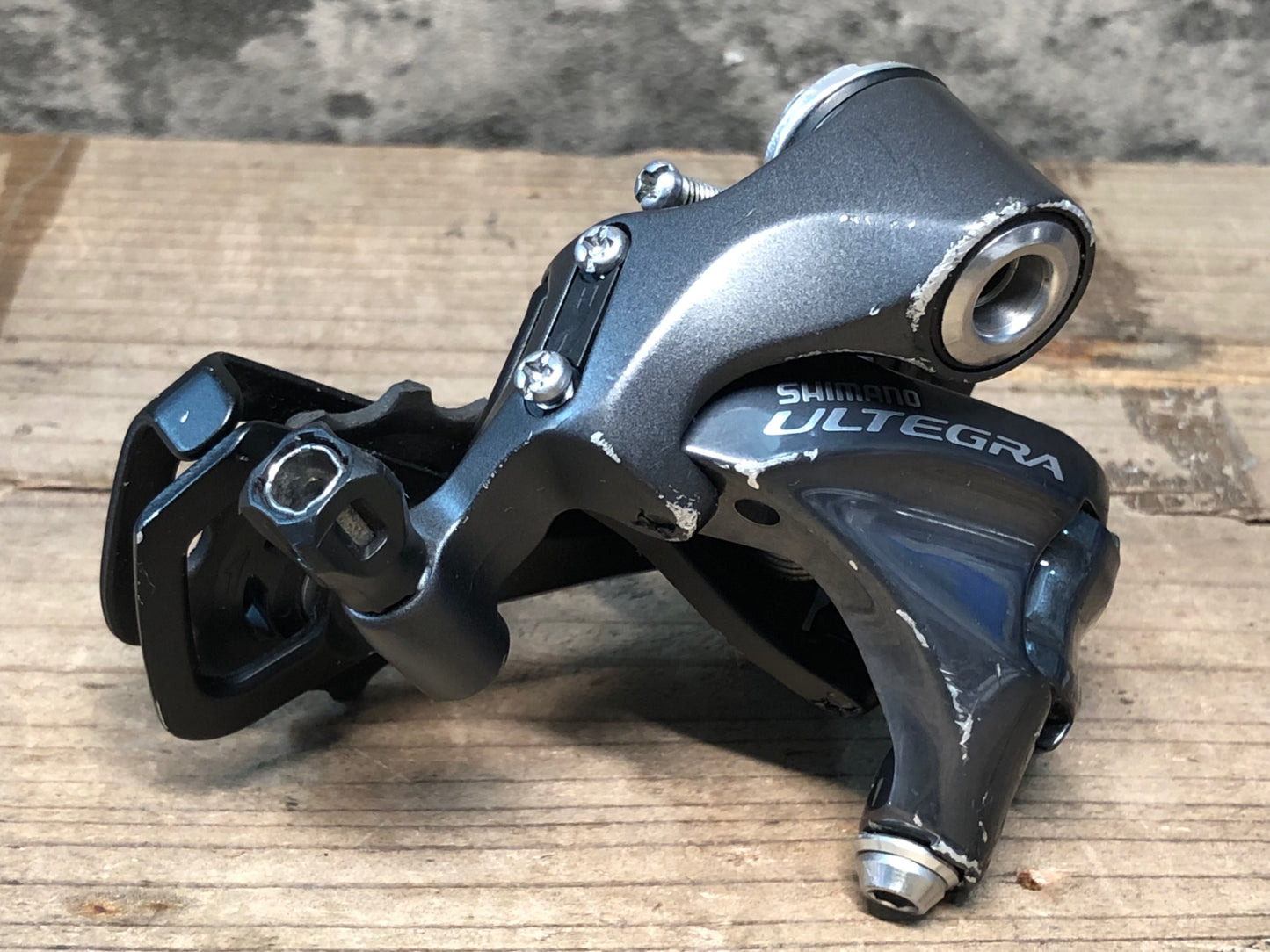 IL685 シマノ SHIMANO アルテグラ ULTEGRA RD-6800 SS リアディレイラー ※ひび割れ、プーリーゲージ曲がりのためジャンク品