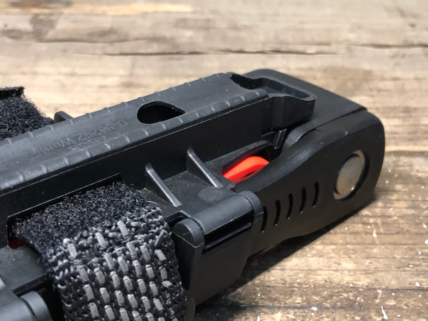 IZ227 アブス ABUS BORDO LITE 6055 ブレードロック 赤