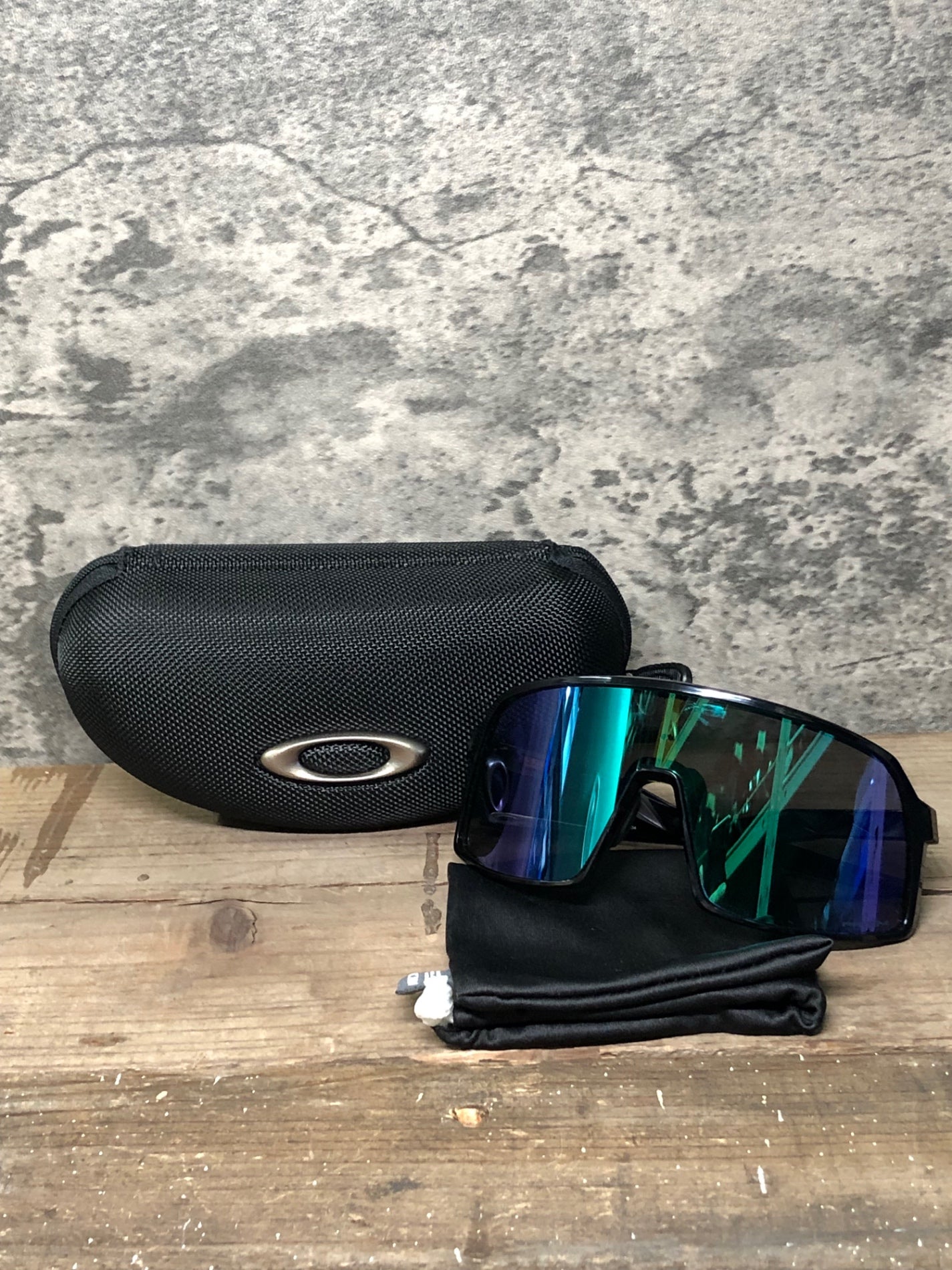 IO391 オークリー OAKLEY スートロ SUTRO S サングラス アイウェア 黒 PRIZM