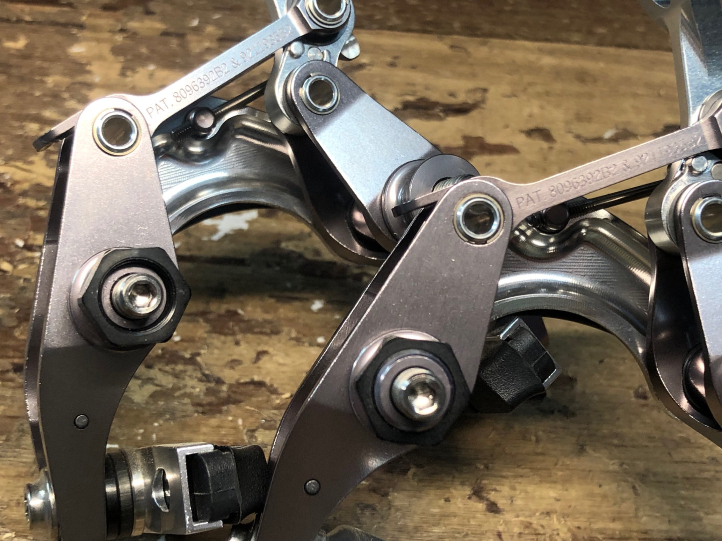 IE403 イーイーサイクルワークス ee Cycleworks ee Brake El Platino キャリパーブレーキ ダイレクトマウント 限定 シルバー