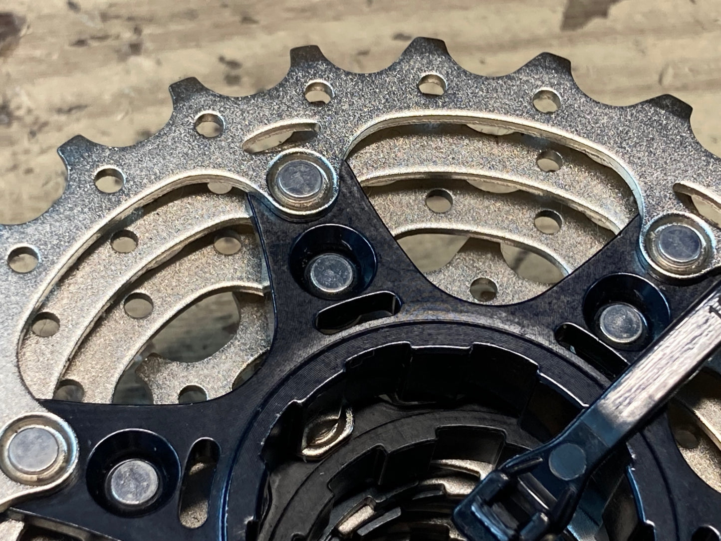 IJ566 シマノ SHIMANO アルテグラ ULTEGRA CS-6800 11-25T 11s スプロケット