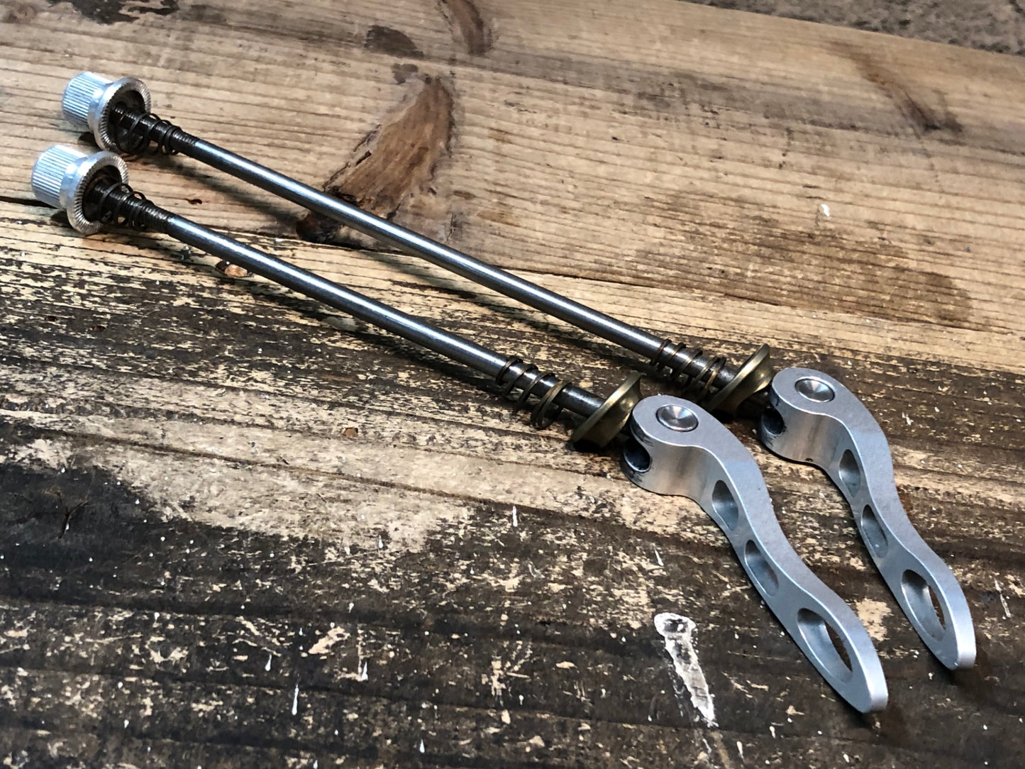 IY324 PMP T072 チタン クイックリリース 前後セット 100mm×130mm シルバー