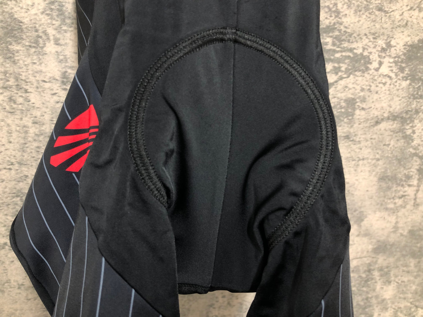 IY185 スポーツフル sportful ビブショーツ 黒 赤 XS Segafredo ZANETTI