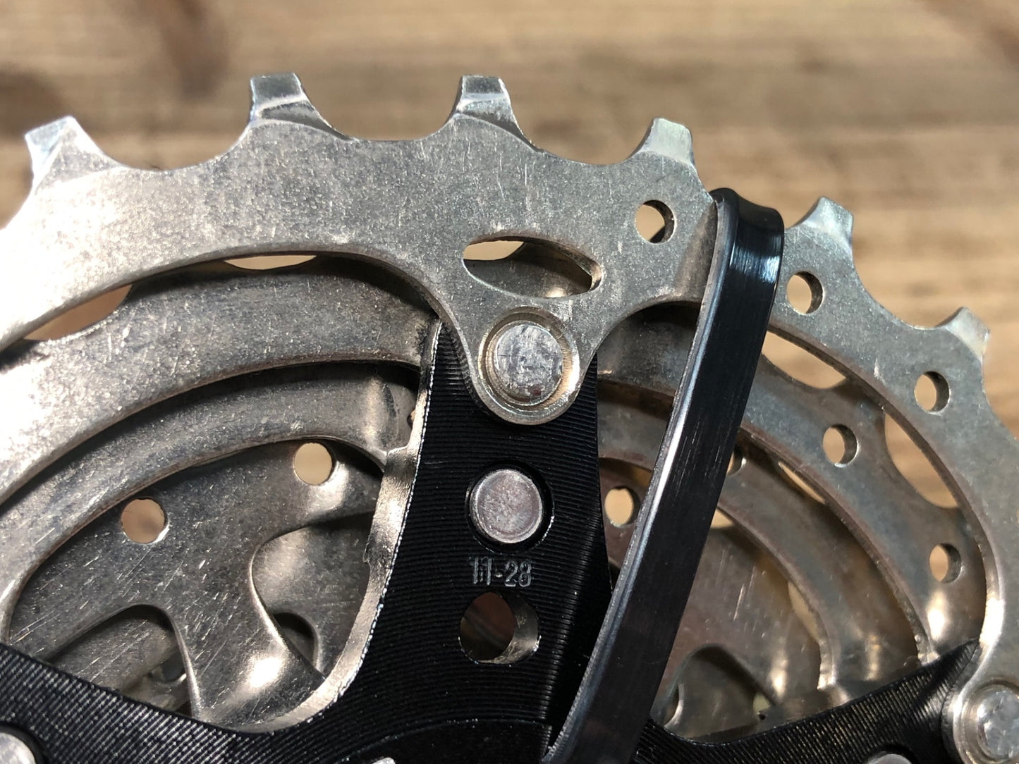 JA965 シマノ SHIMANO 105 CS-5800 スプロケット 11S 11-28T