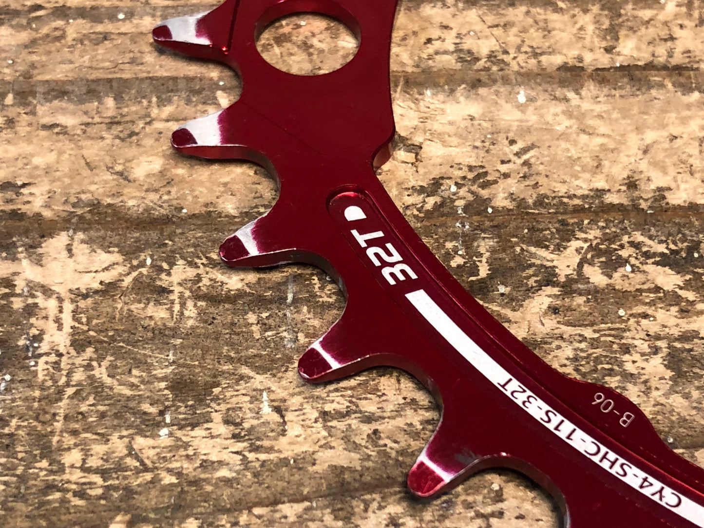 JA579 スギノ Sugino CYCLOID Super Hill Climb CY4-SHC インナー チェーンリング 赤 32T 楕円