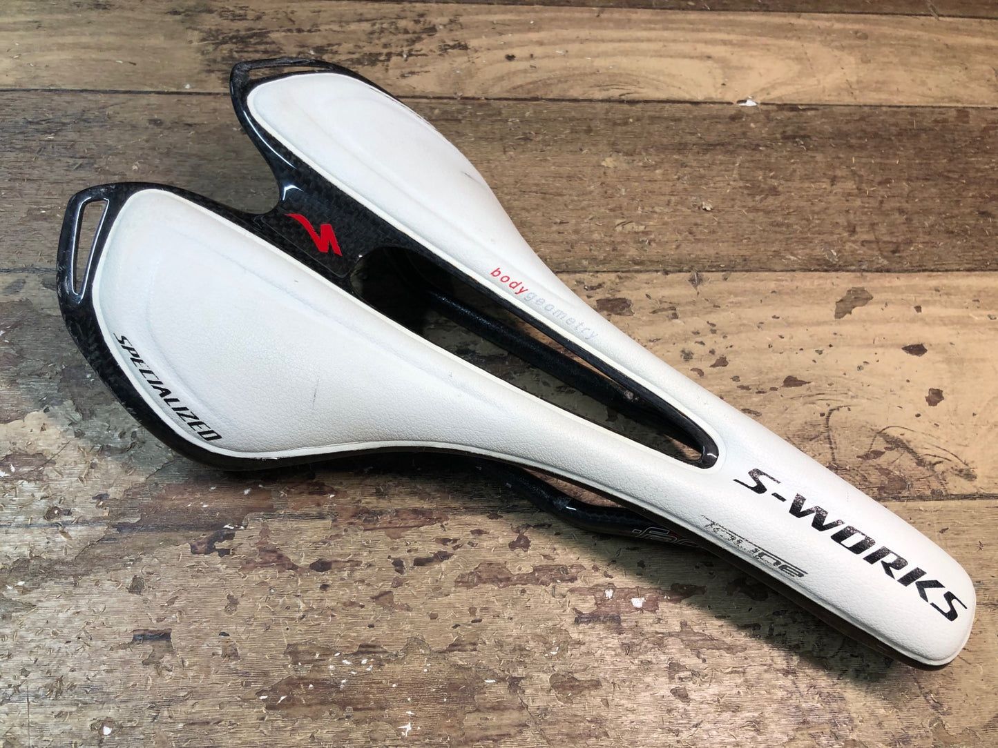 IM569 スペシャライズド SPECIALIZED エスワークス S-WORKS トゥーペ TOUPE サドル 白 ガリ傷