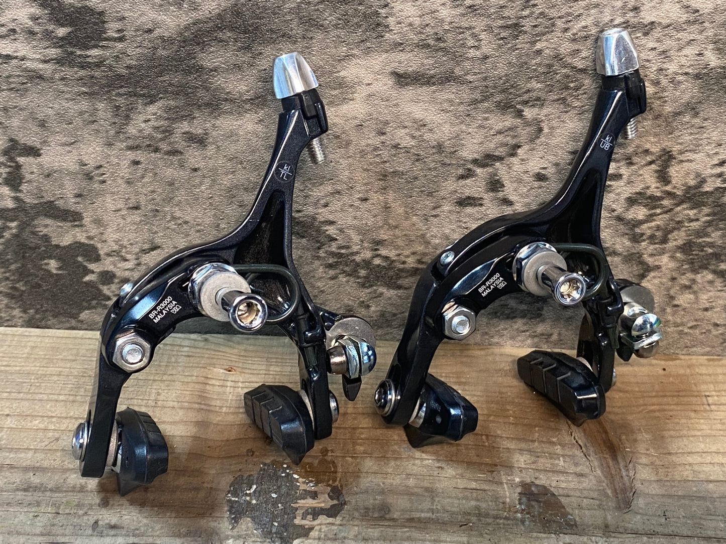 IW429 シマノ SHIMANO ソラ SORA BR-R3000 キャリパーブレーキ セット