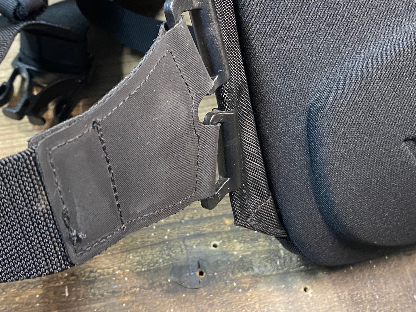 IN220 ポック POC VPD 2.0 Spine Pack 16L プロテクター 黒