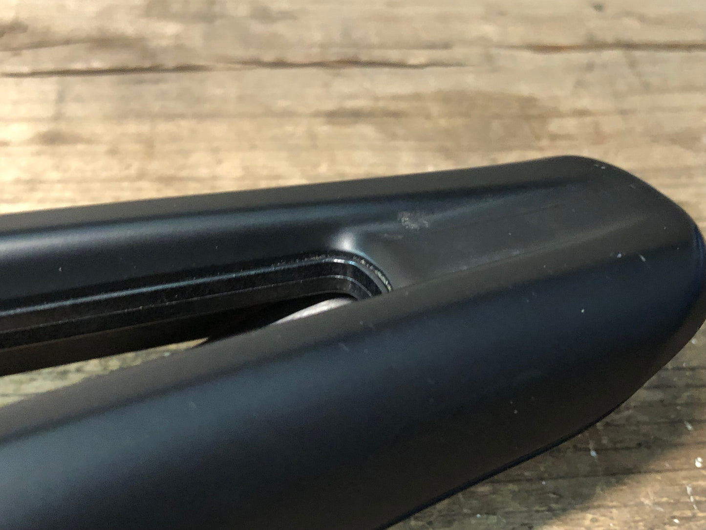 IY540 フィジーク fizik アルゴ テンポ ARGO TEMPO R1 サドル カーボンレール 150mm 黒