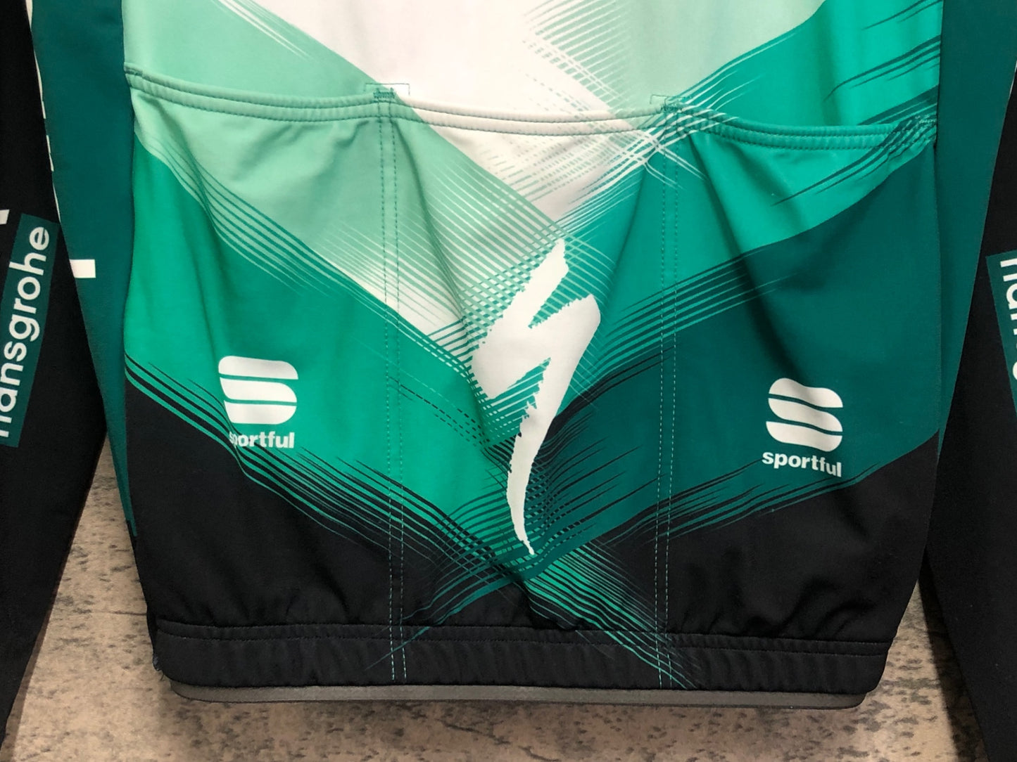 IW408 スポーツフル sportful 長袖 サイクルジャージ 黒 緑 M BORA hansgrohe