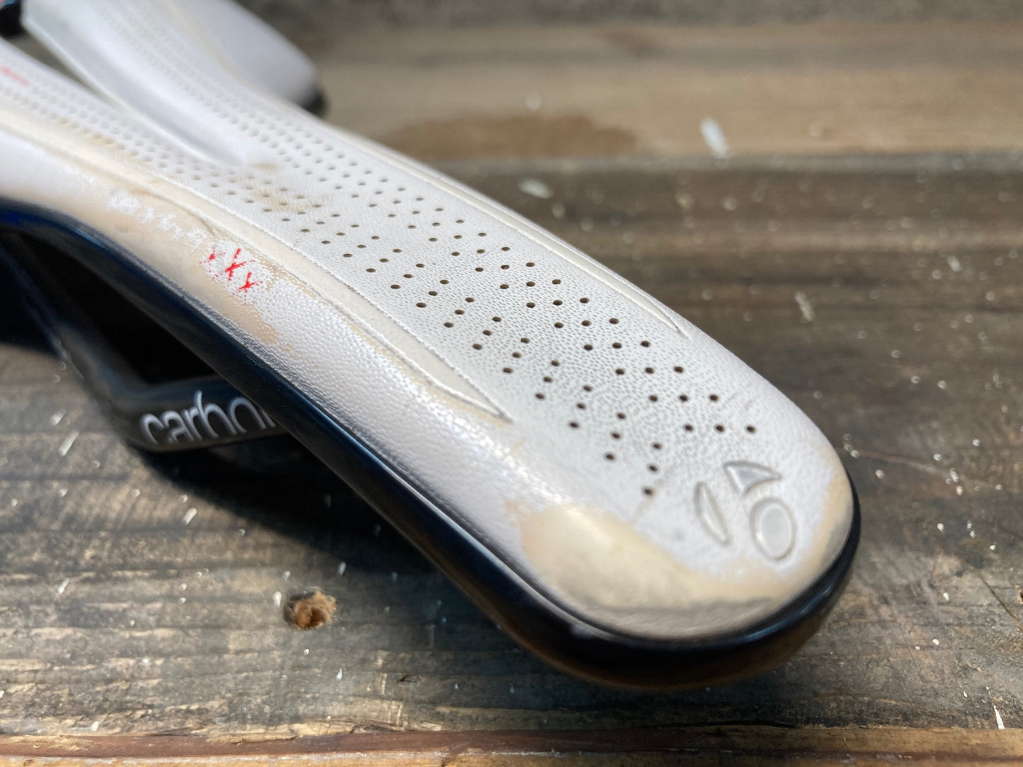 IN821 ボントレガー BONTRAGER PARADIGM XXX カーボンレール サドル 白 138mm