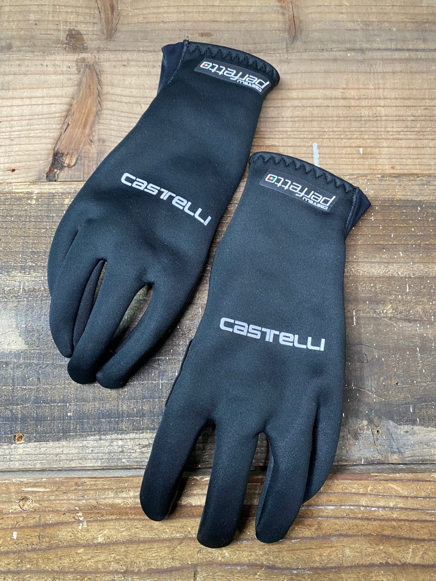 IQ825 カステリ CASTELLI ROSSO CORSA perfetto 長指 グローブ 黒 S