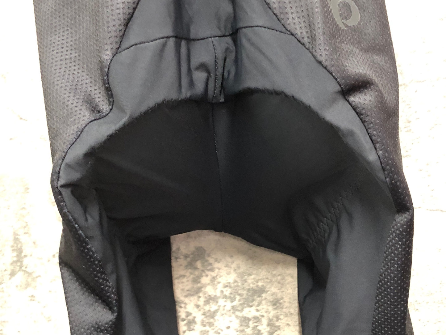 IV555 パールイズミ PEARL iZUMi ビブショーツ 黒 M
