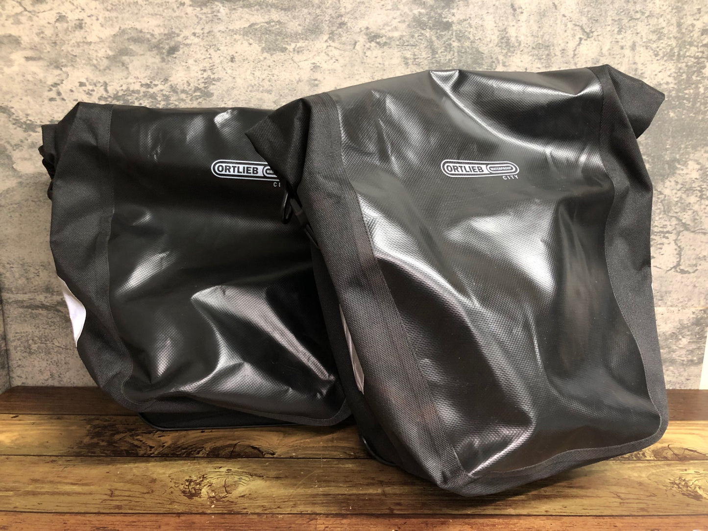 IY822 オルトリーブ OLTRIEB BACK ROLLER CITY パニアバッグ 黒 ２個セット