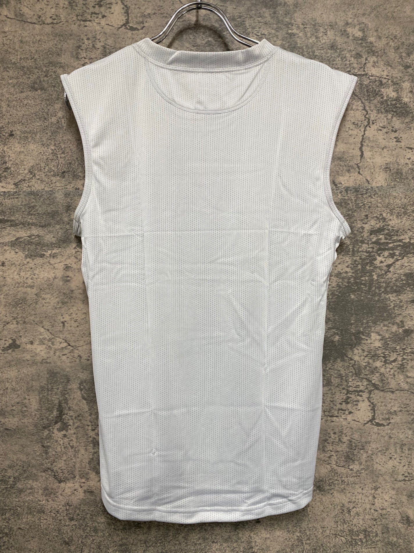 IV925 ジャイアント GIANT ノースリーブ べスレイヤー グレー L メッシュ