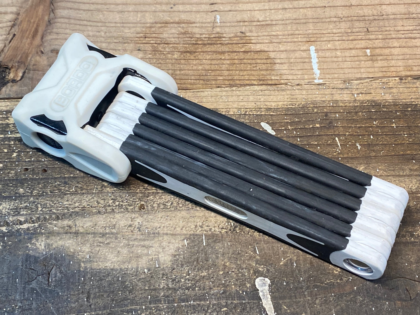 IT838 アブス ABUS BORDO 6000 ブレードロック 黒 白