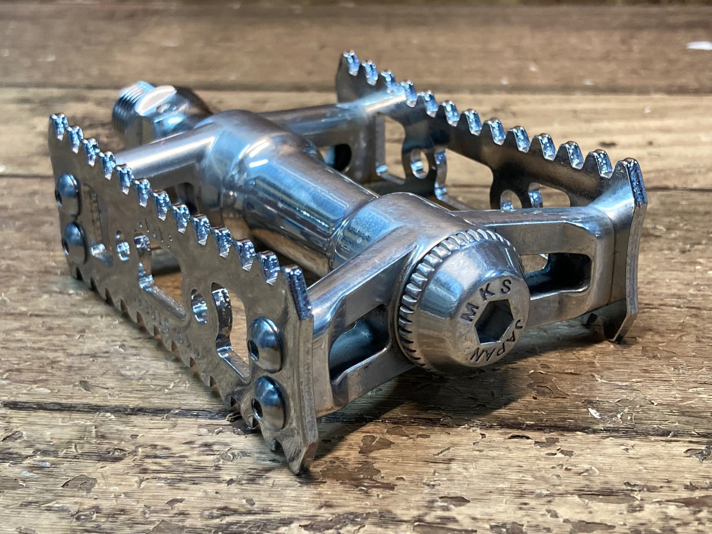 IL415 三ヶ島 MKS SYLVAN STREAM NEXT フラット ペダル シルバー