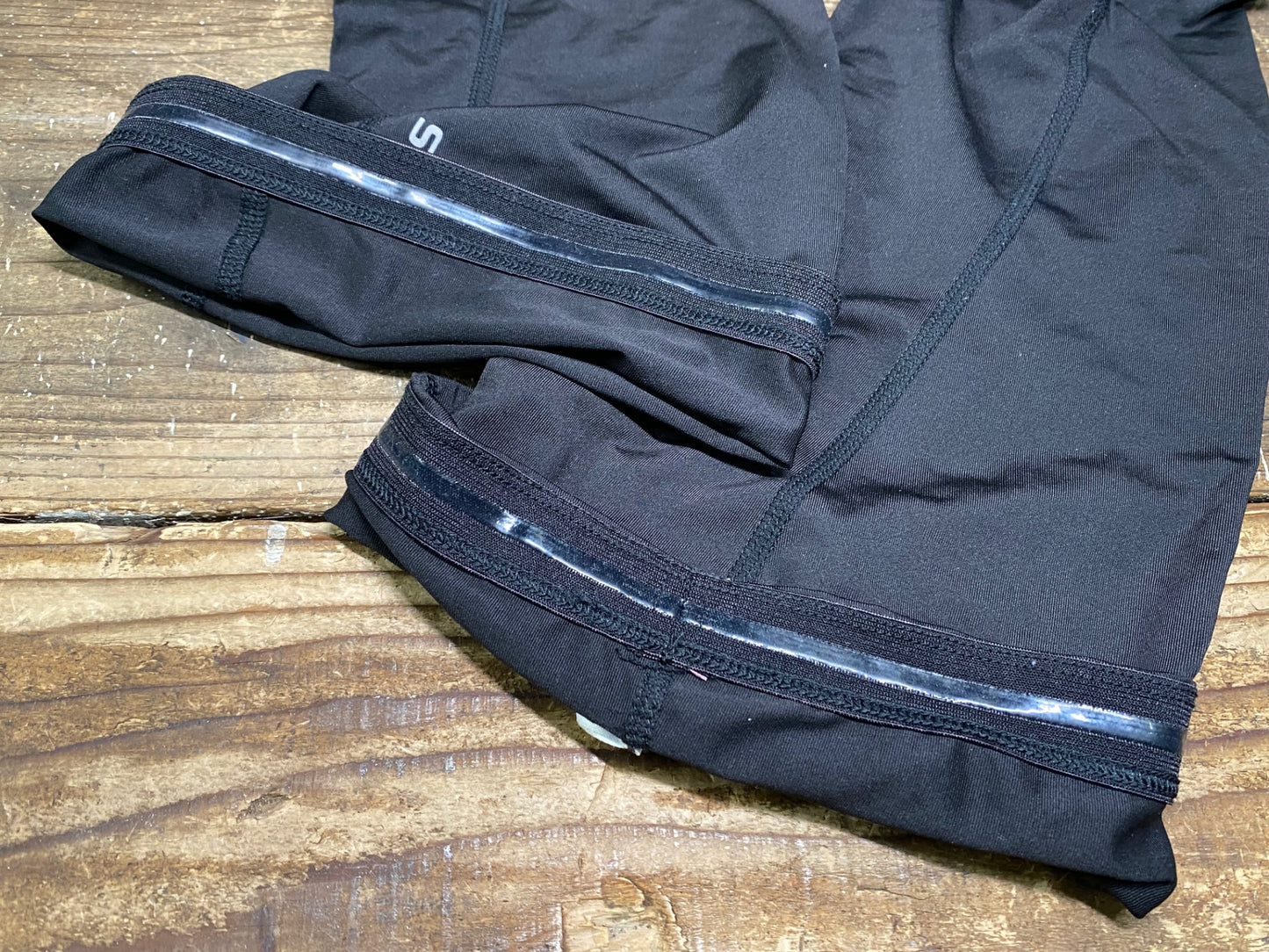 IU490 シマノ SHIMANO レッグカバー 黒 M