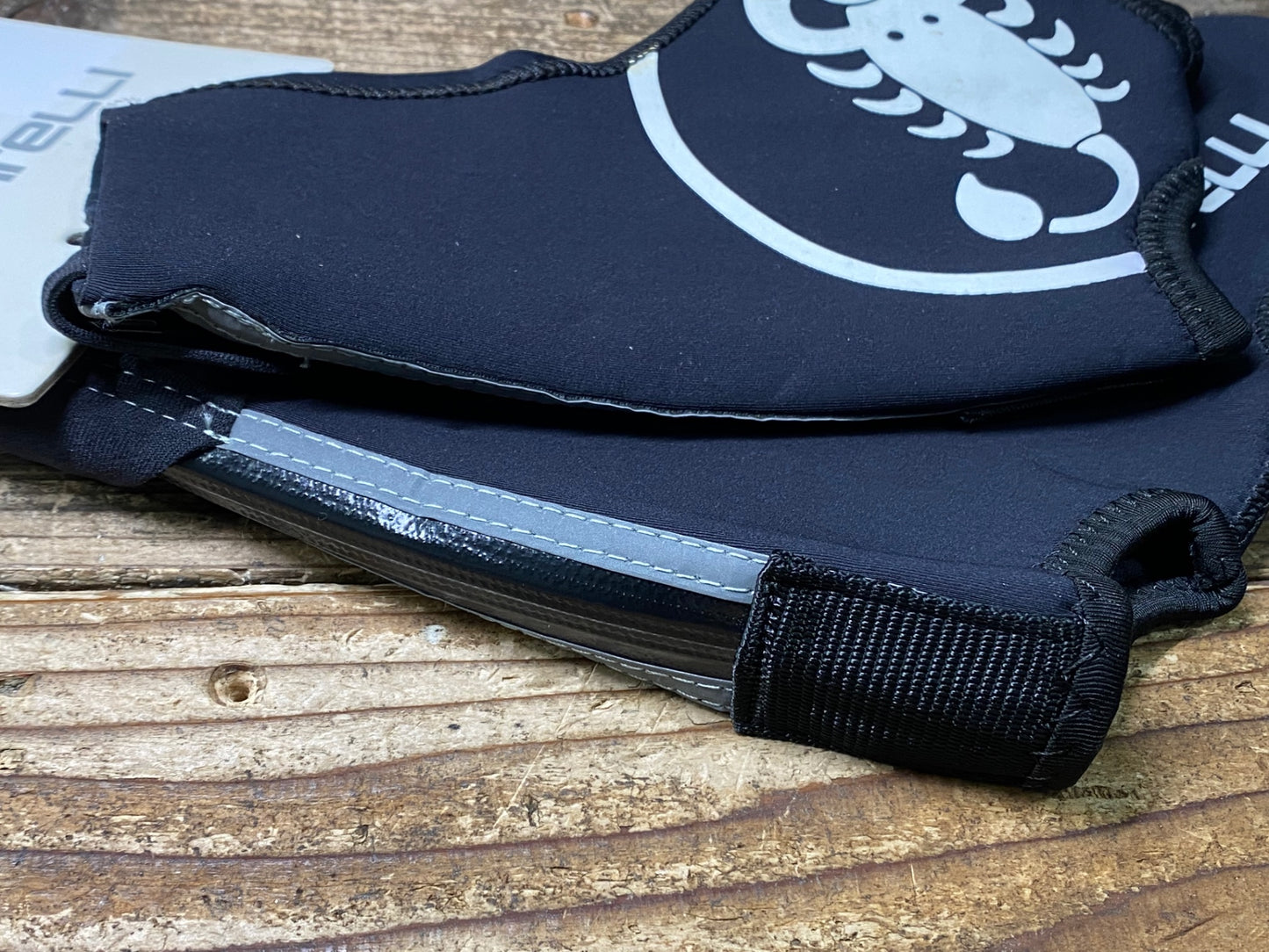 IV935 カステリ CASTELLI DILUVIO シューズカバー 黒 L/XL