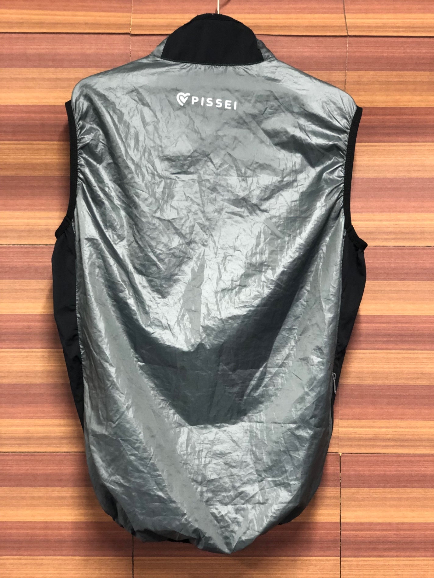 IU037 ピセイ PISSEI サイクルベスト ジレ グレー Lサイズ