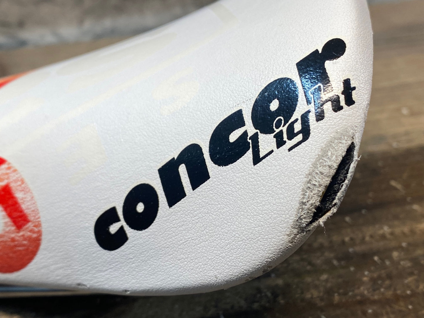 IR974 サンマルコ san marco コンコール CONCOR LIGHT サドル 白