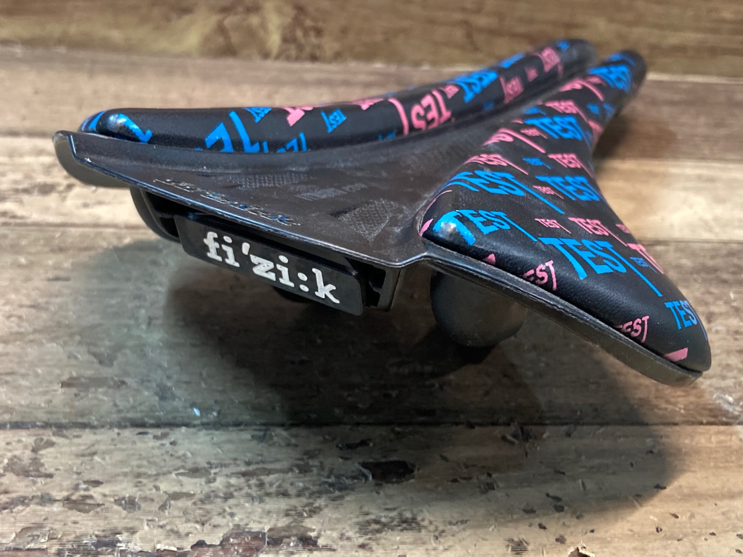 IL829 フィジーク fizik アンタレス ANTARES VERSUS EVO R3 サドル 黒 TEST LARGE