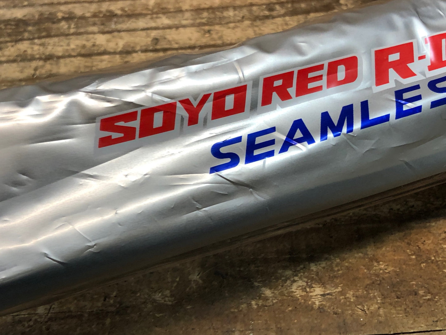 IV395 ソーヨー SOYO シームレス レッド RED R-2 (競輪規格) チューブラータイヤ ※未使用