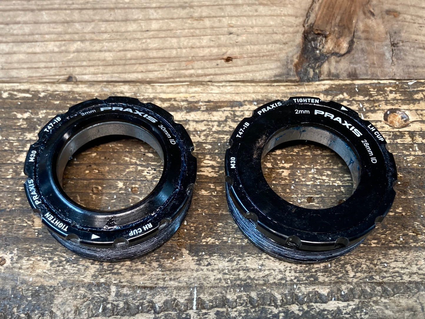 IW385 プラクシス PRAXIS T47 BB ボトムブラケット