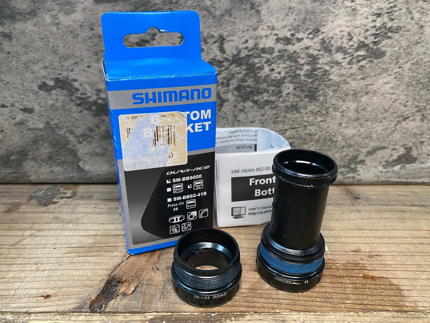 IR350 シマノ SHIMANO デュラエース DURA-ACE SM-BB9000 ボトムブラケット