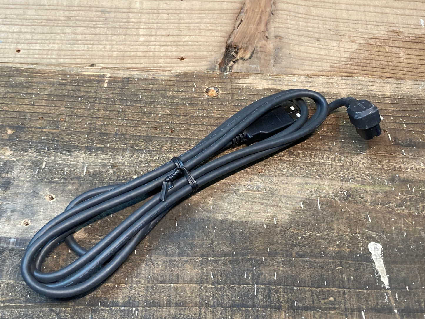 IQ127 シマノ SHIMANO EW-EC300 充電コネクター