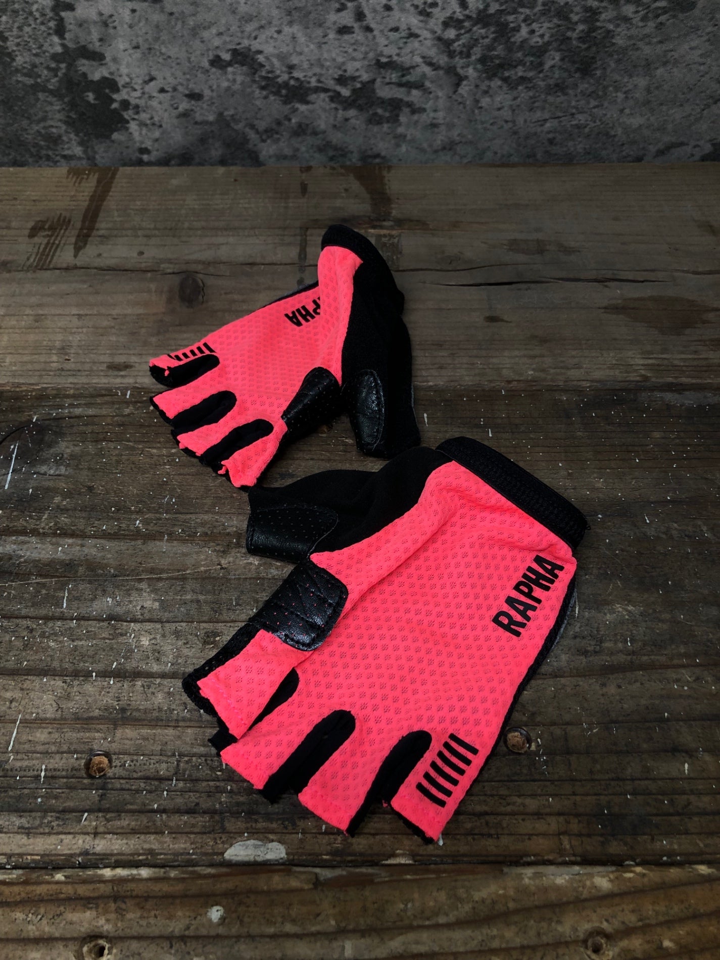 IN348 ラファ RAPHA グローブ 指ぬき ピンク サイズ表記不明