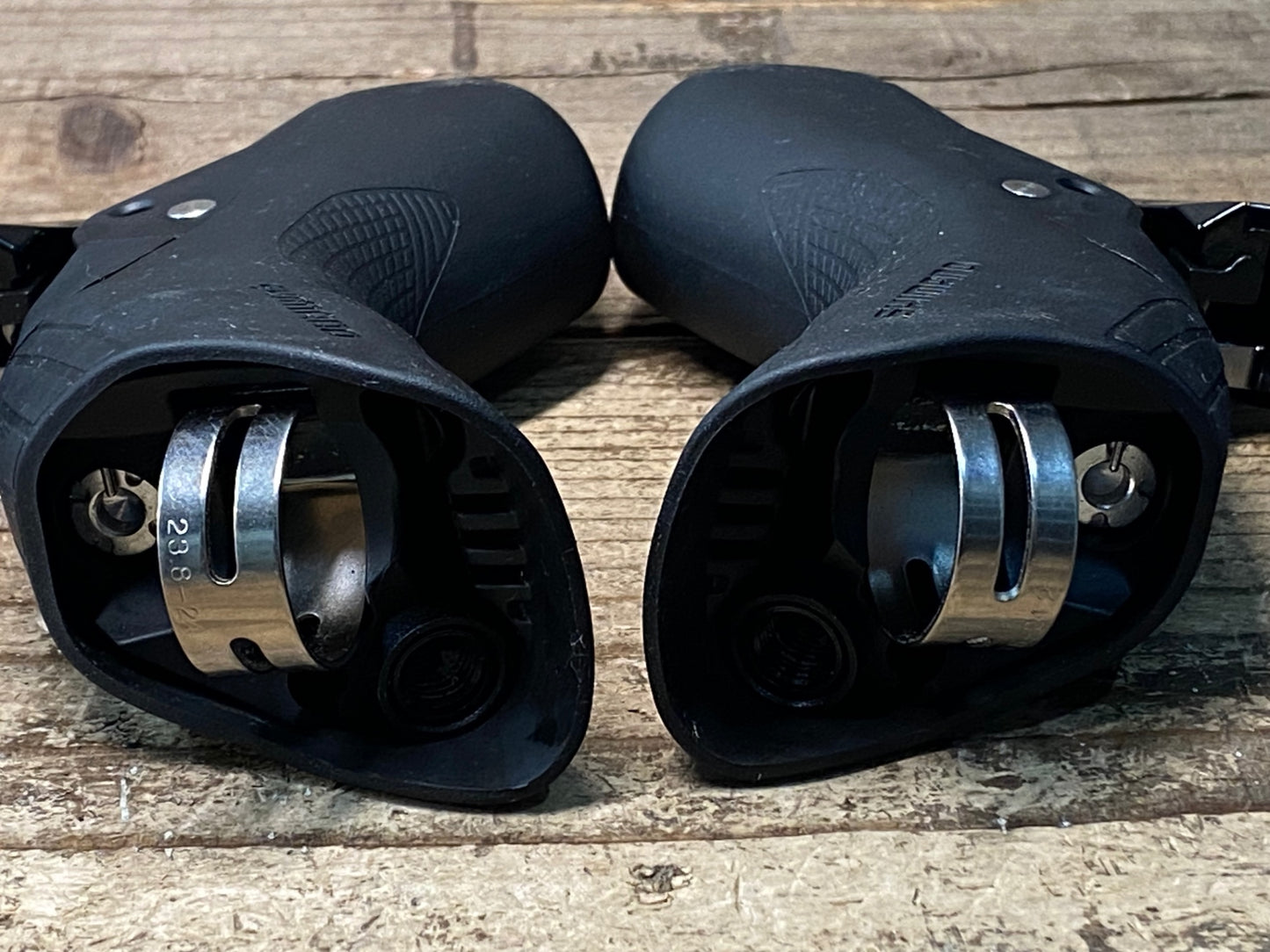 IY082 シマノ SHIMANO 105 ST-R7120 STIレバー 油圧ディスク 2x12S