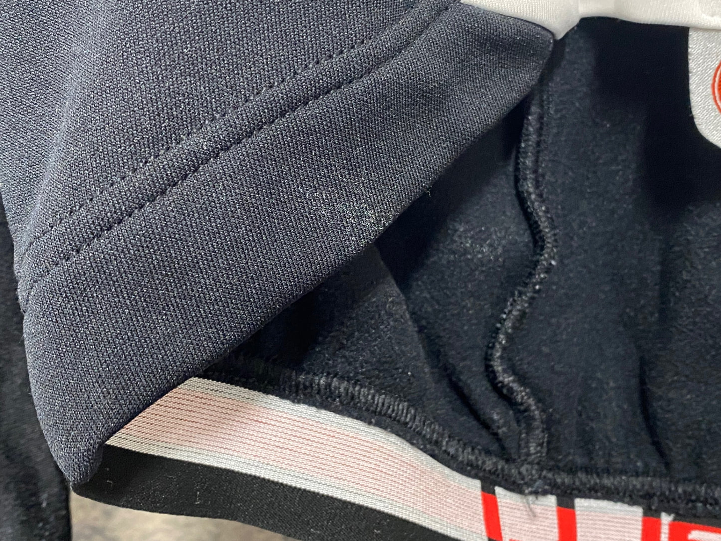 IZ655 カステリ CASTELLI ロッソコルサ ROSSO CORSA 長袖 サイクルジャージ 裏起毛 Lサイズ 白