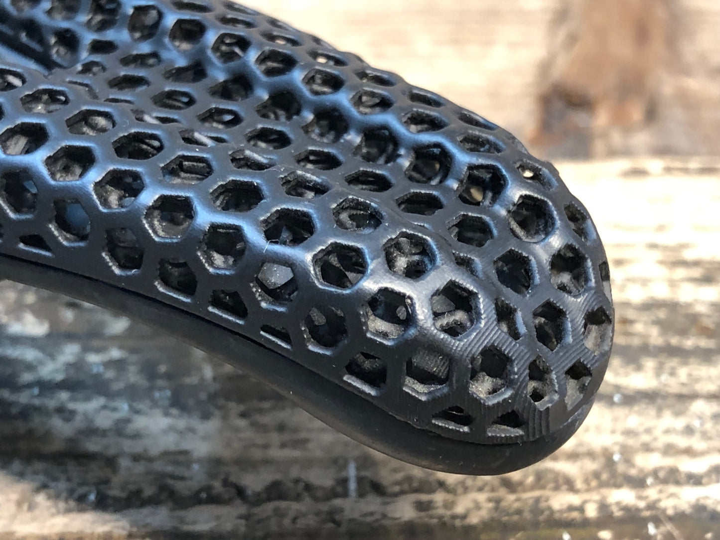 JC139 TNI ライトフライ LiteFly 3D サドル 黒 カーボンレール