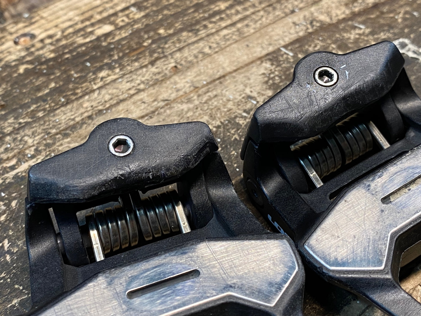 IV232 ルック LOOK ケオ KEO2MAX ビンディングペダル クロモリシャフト