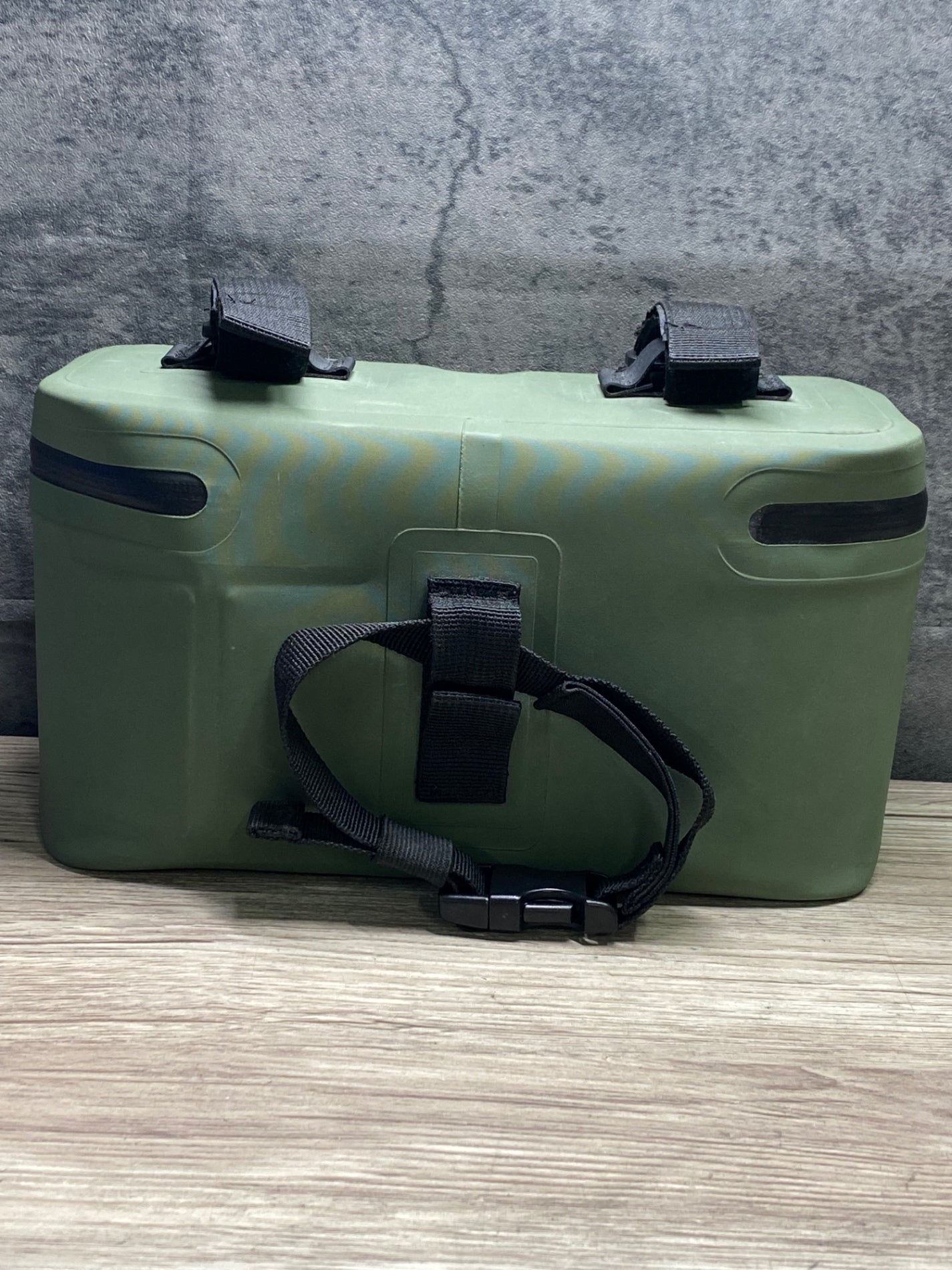 JB817 カフェドシクリステ Café du Cycliste V2 ハンドルバッグ カーキ 汚れあり