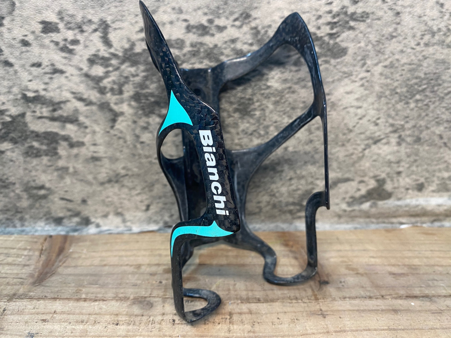 IS828 ビアンキ BIANCHI カーボンボトルケージ 黒