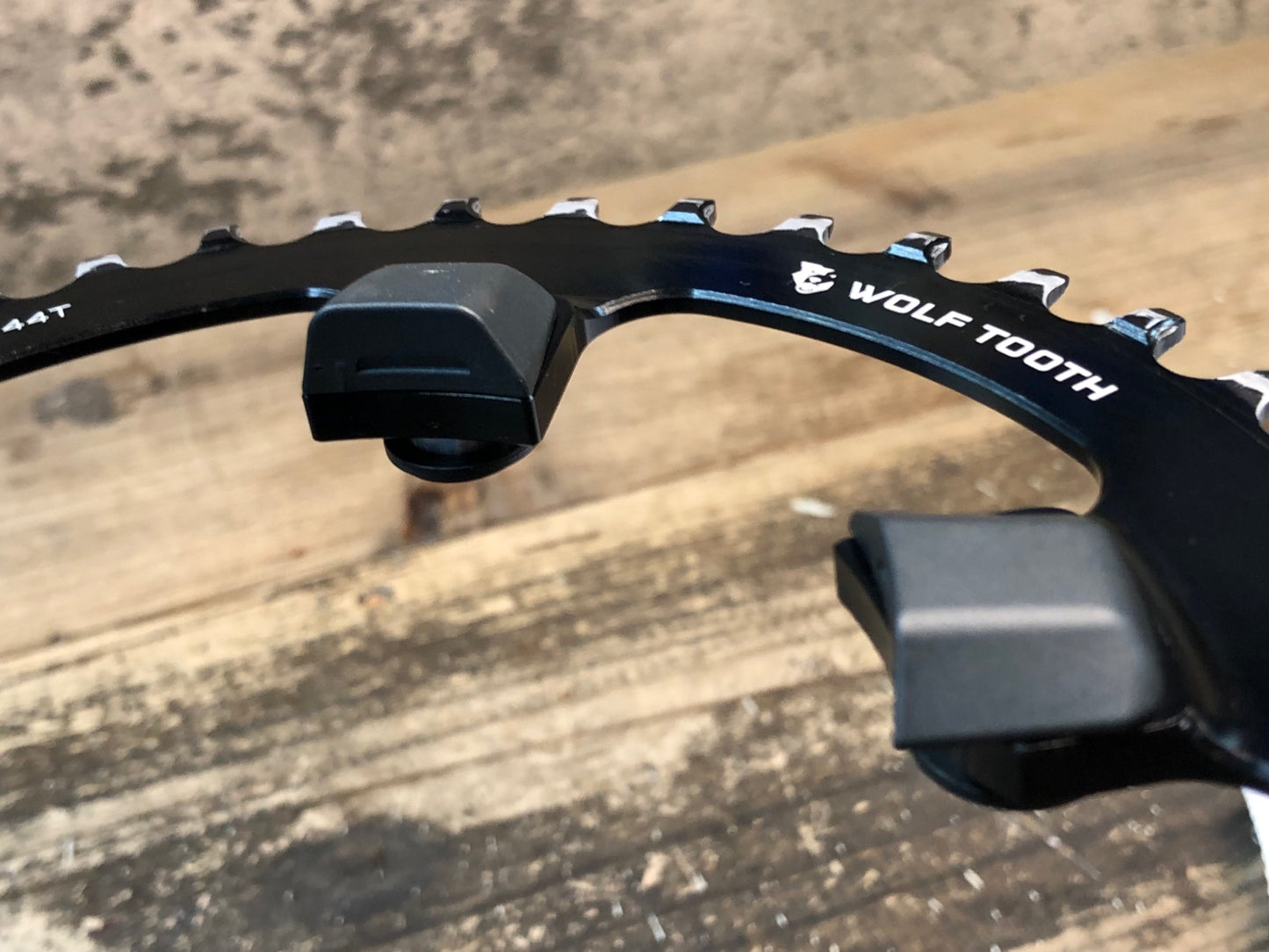 IS265 ウルフトゥース WOLF TOOTH ナローワイドチェーンリング 44T PCD110 4H SHIMANO