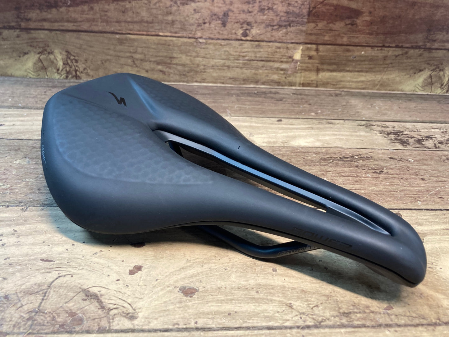 II919 スペシャライズド SPECIALIZED POWER EXPERT MIRROR サドル 黒 HOLLOW Ti レール 143mm