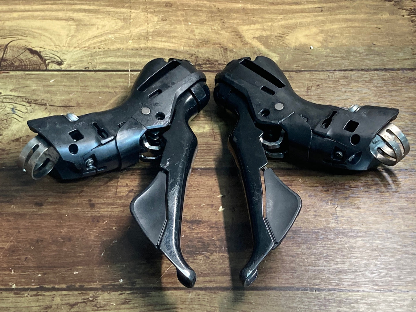 IS788 シマノ SHIMANO 105 ST-R7020 STIレバー 2x11s 油圧