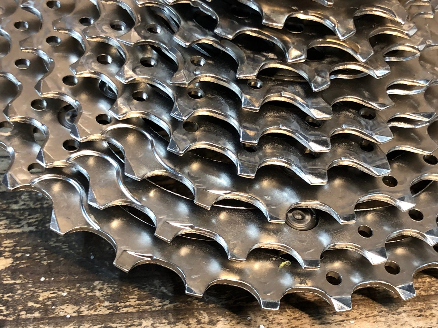 IA996 シマノ SHIMANO 105 CS-R7000 スプロケット 11-30T 11S