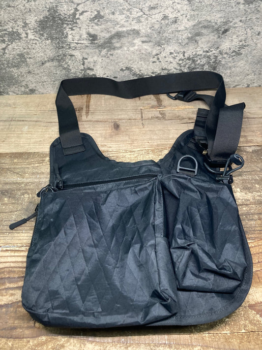 IU087 BAGJACK Shoulder Bag TECH LINE ショルダーバッグ 黒