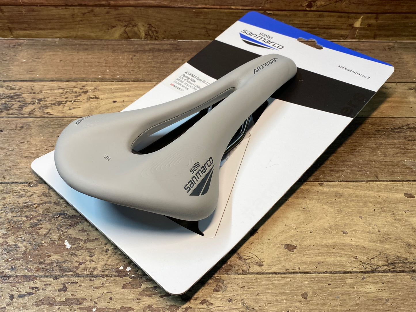 IM818 セラサンマルコ selle san marco ALLROAD SUPERCOMFORT サドル グレー SILITEレール