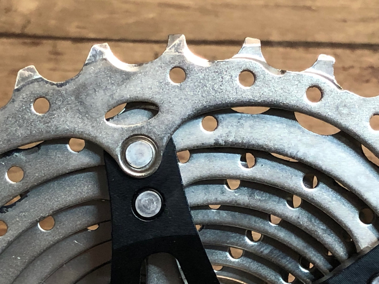 IR955 シマノ SHIMANO CS-HG700-11 スプロケット 11-34T 11S