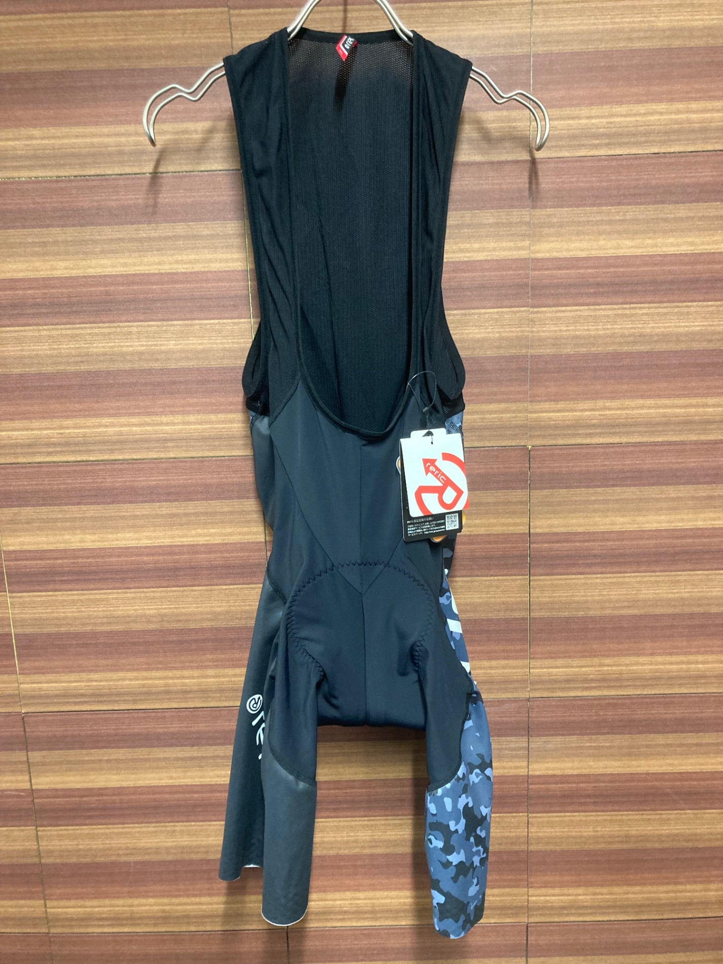 IQ232 レリック reric ビブショーツ 黒 グレー カモ柄 XL