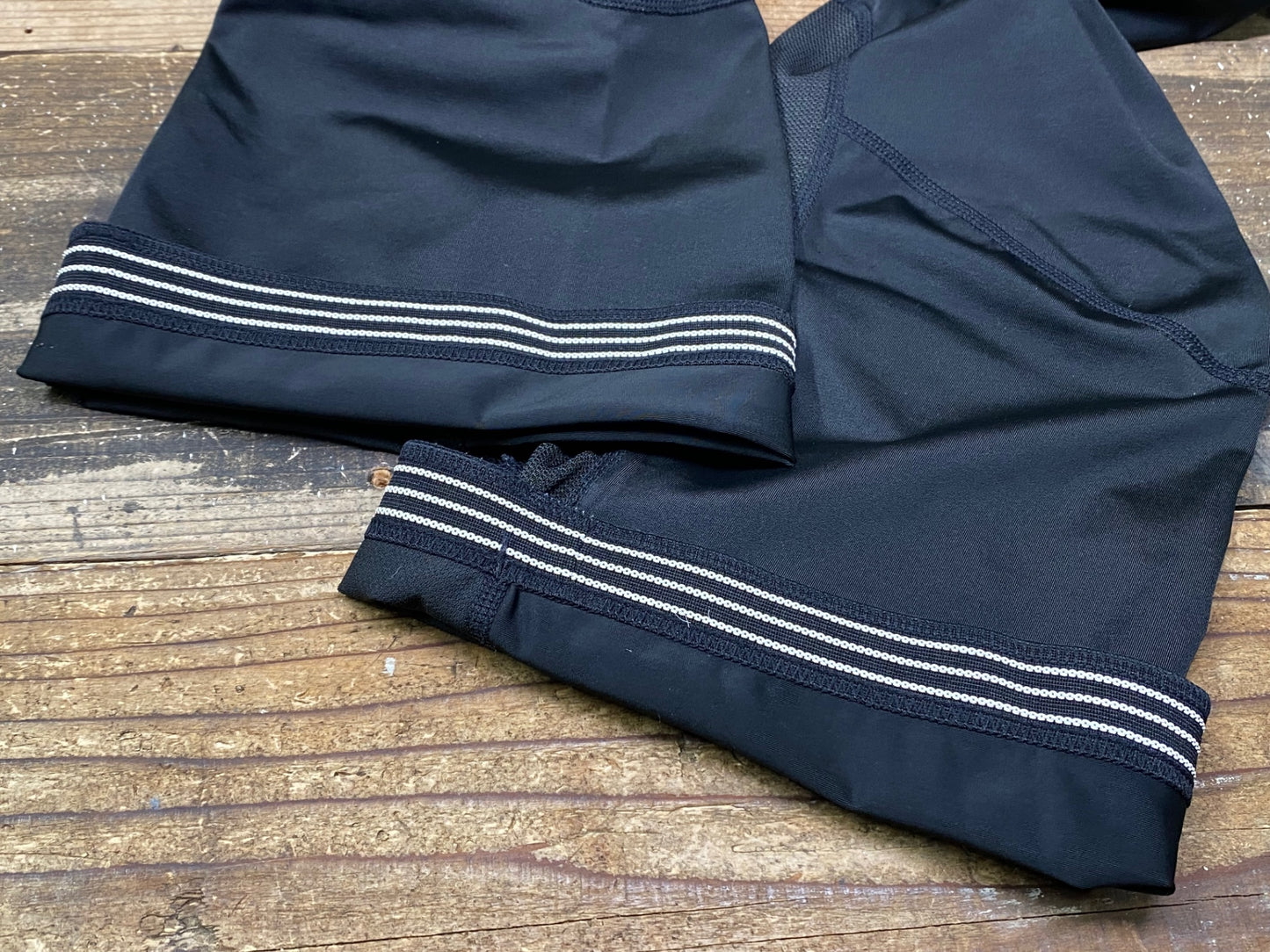 IT028 パールイズミ PEARL iZUMi レッグカバー 黒 L UV PROTECTION