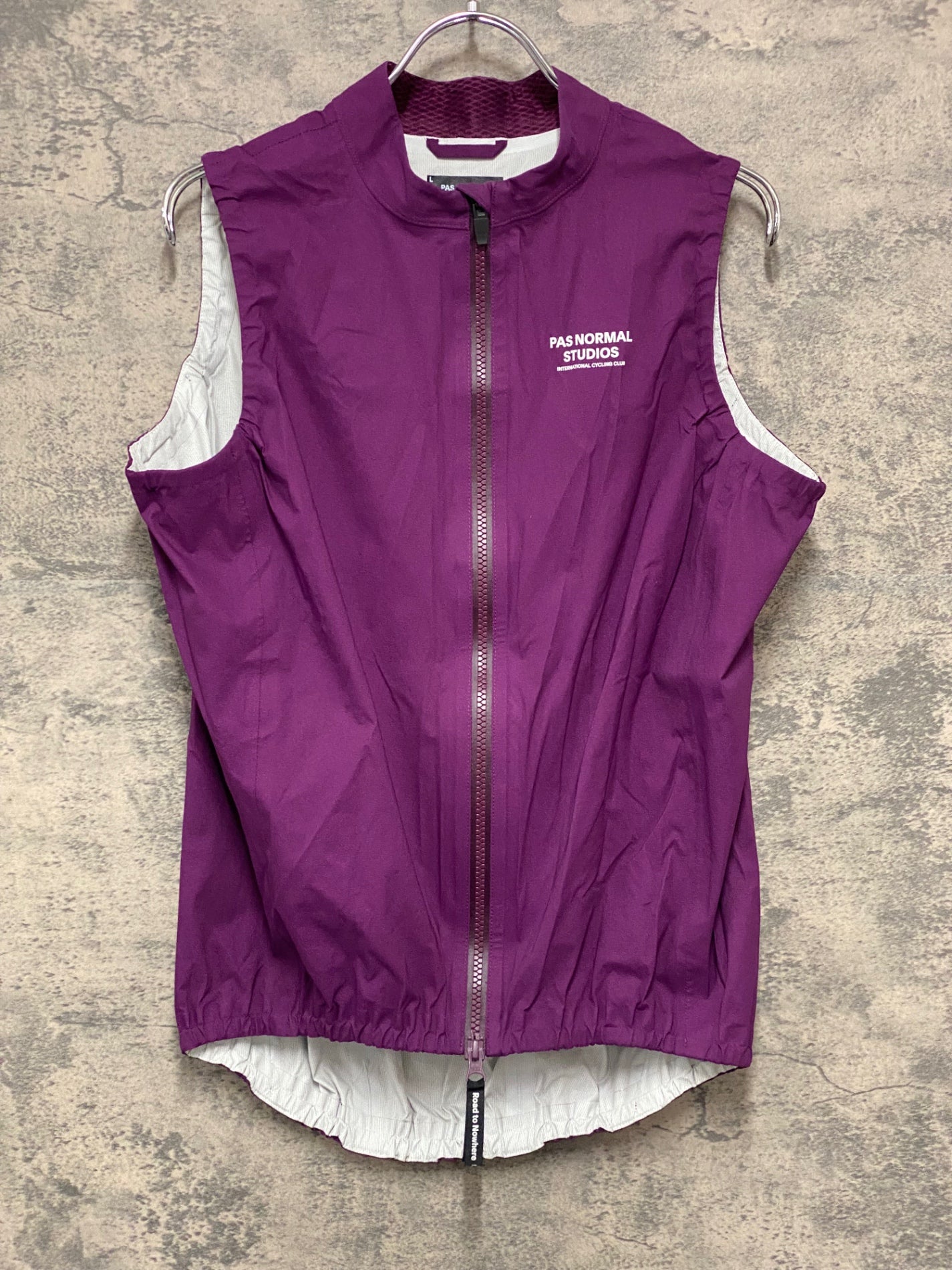 JA891 パスノーマルスタジオ PAS NORMAL STUDIOS サイクルベスト ジレ 紫 L